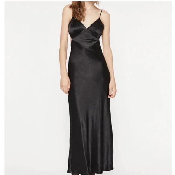 Bardot Dresses & Skirts - Bardot Formal Dress with tie back- NWOT
